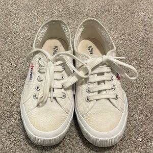 Superga Classic White sneaker